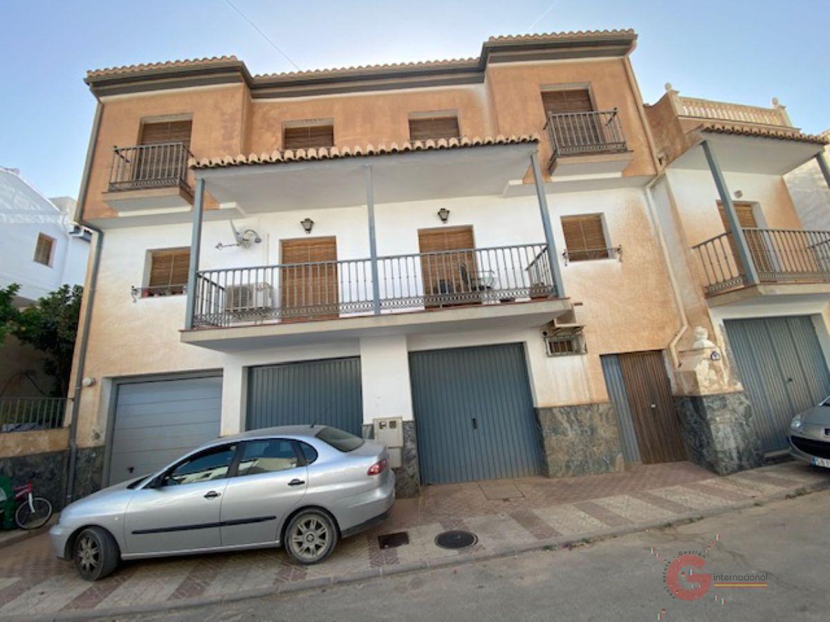 For sale of house in Órgiva