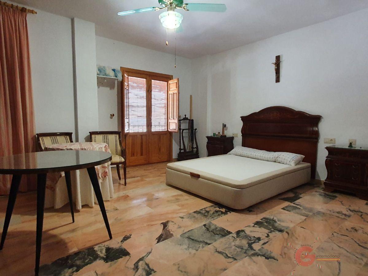 For sale of house in Órgiva
