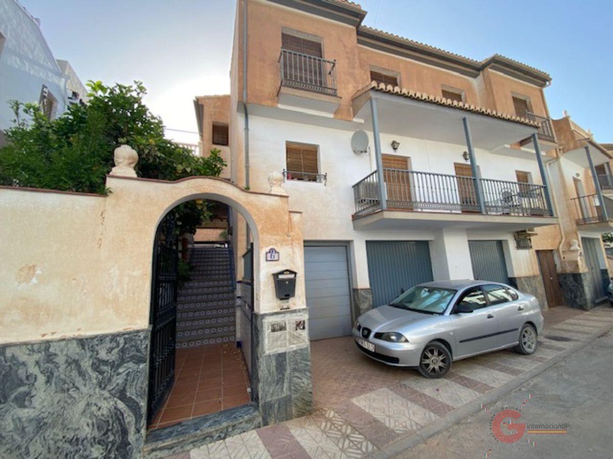 For sale of house in Órgiva