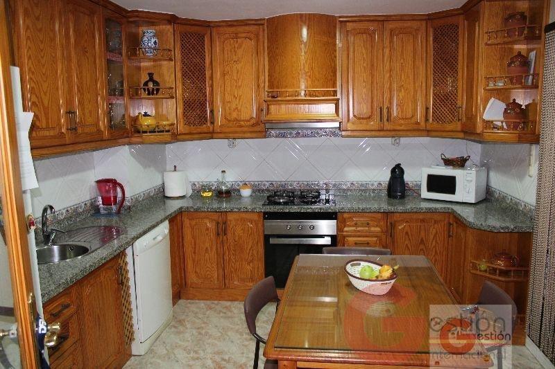 For sale of house in Salobreña