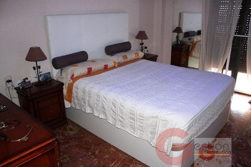 For sale of house in Salobreña