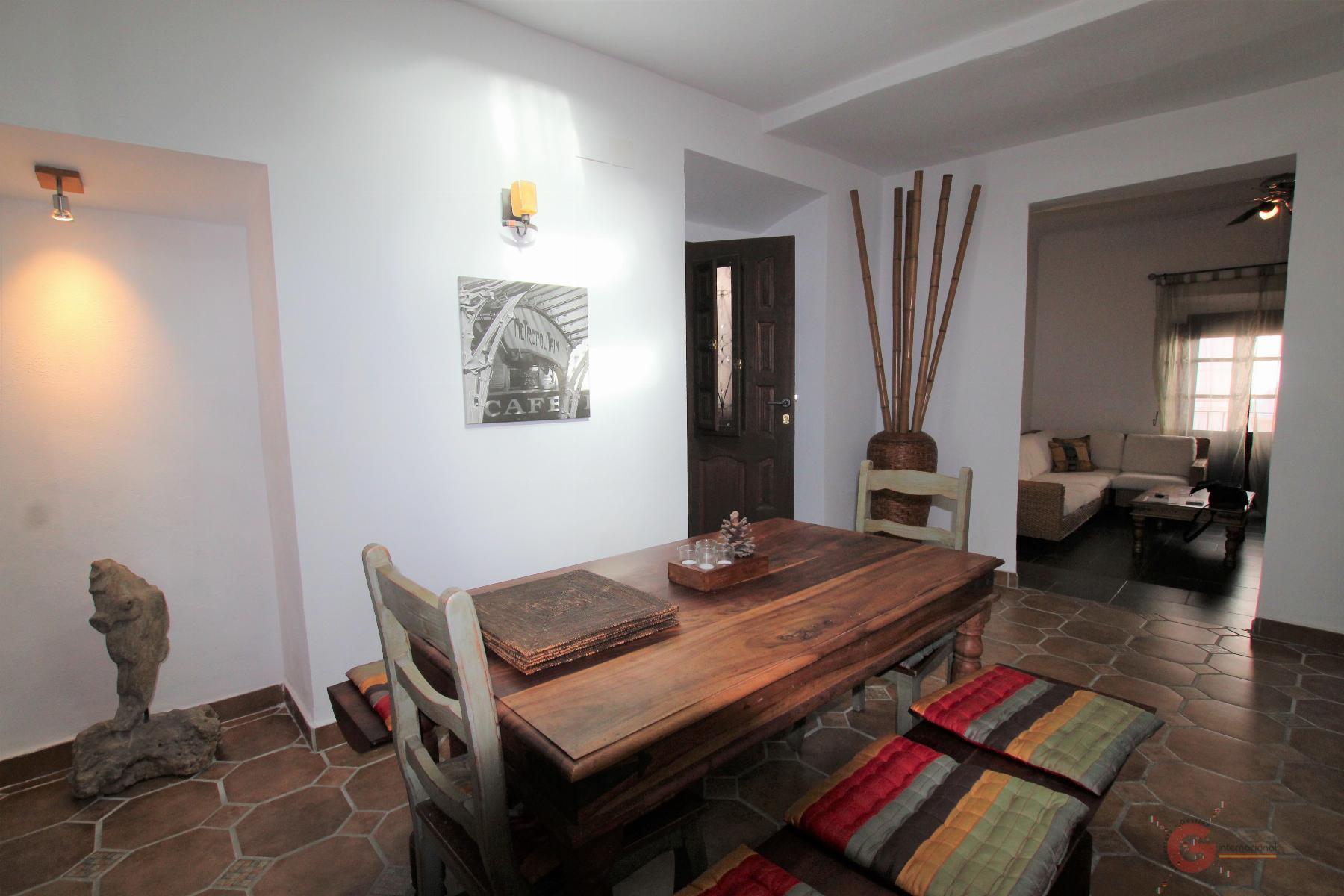 For sale of house in Salobreña