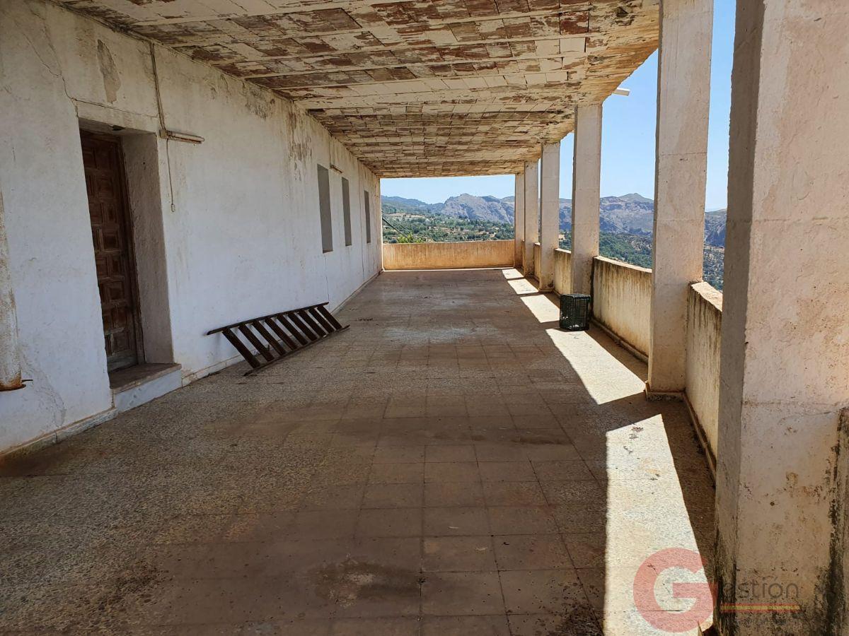 Venta de edificio en Pitres Venta de edificio en Pitres