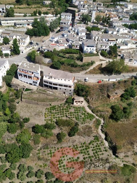 Venta de edificio en Pitres