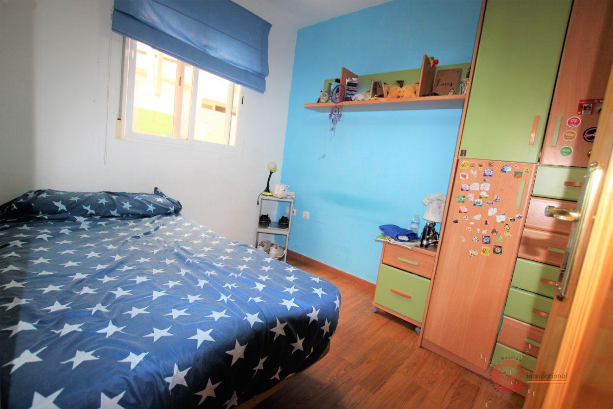For sale of flat in Vélez de Benaudalla