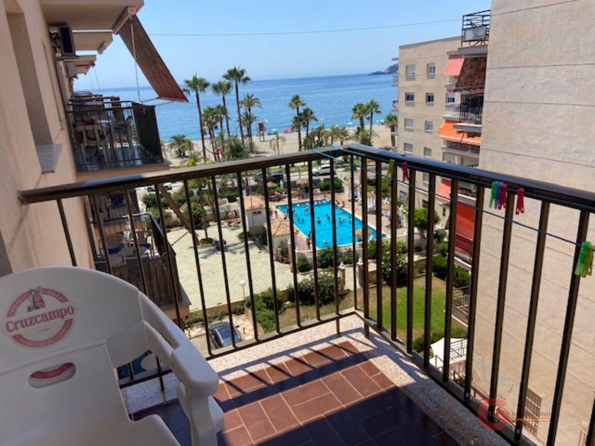 For sale of apartment in Almuñécar