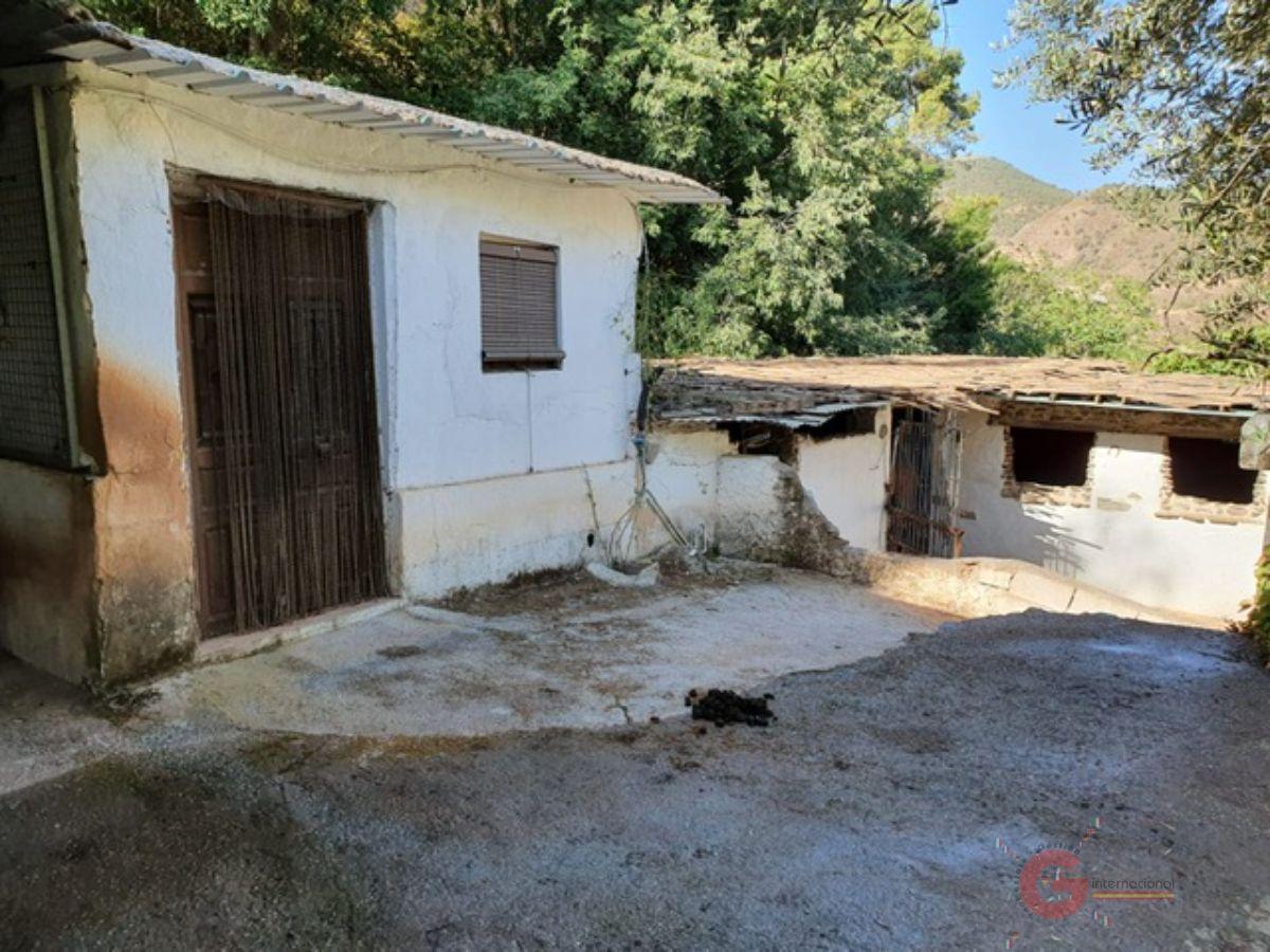 Venta de finca rústica en Torvizcón