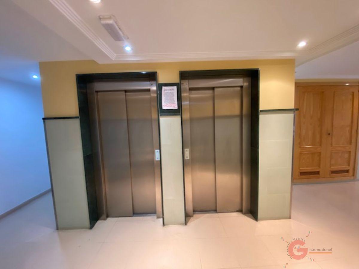 For sale of flat in Torrenueva