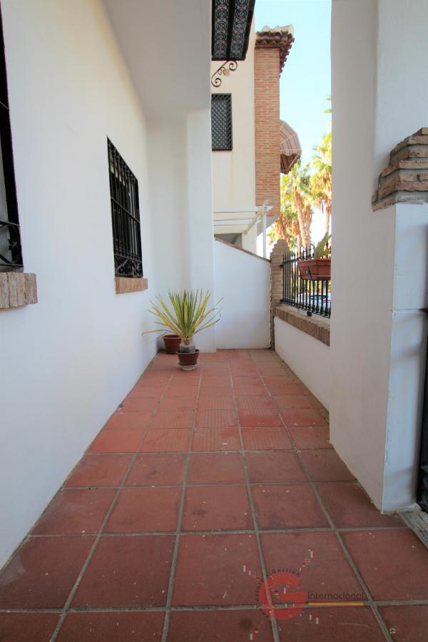 For sale of house in Motril