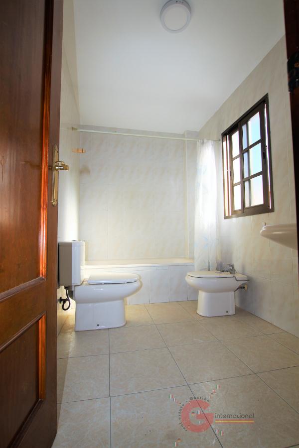 For sale of house in Motril