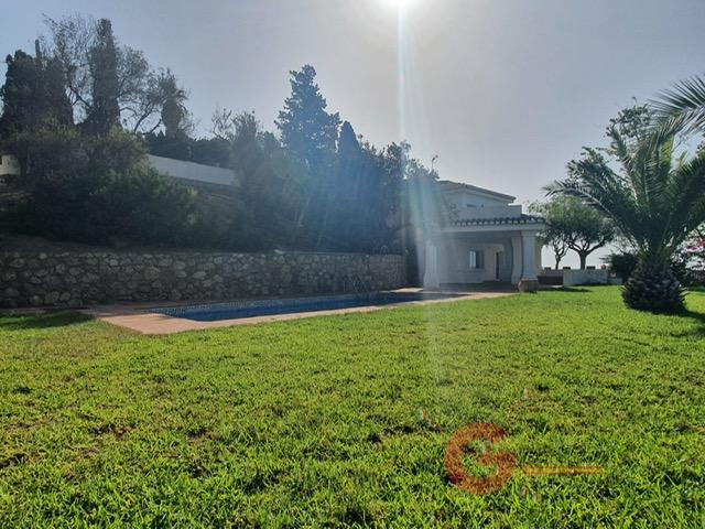 For sale of villa in La Herradura