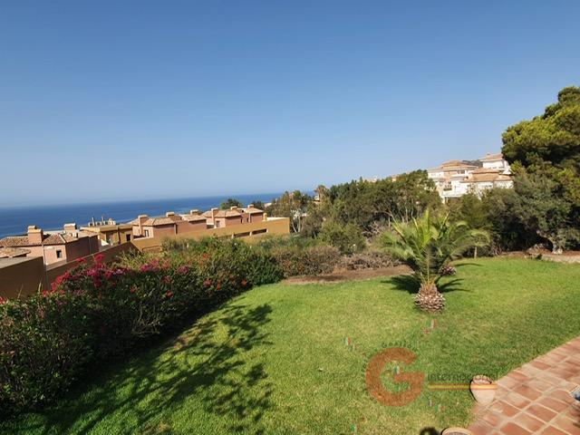For sale of villa in La Herradura