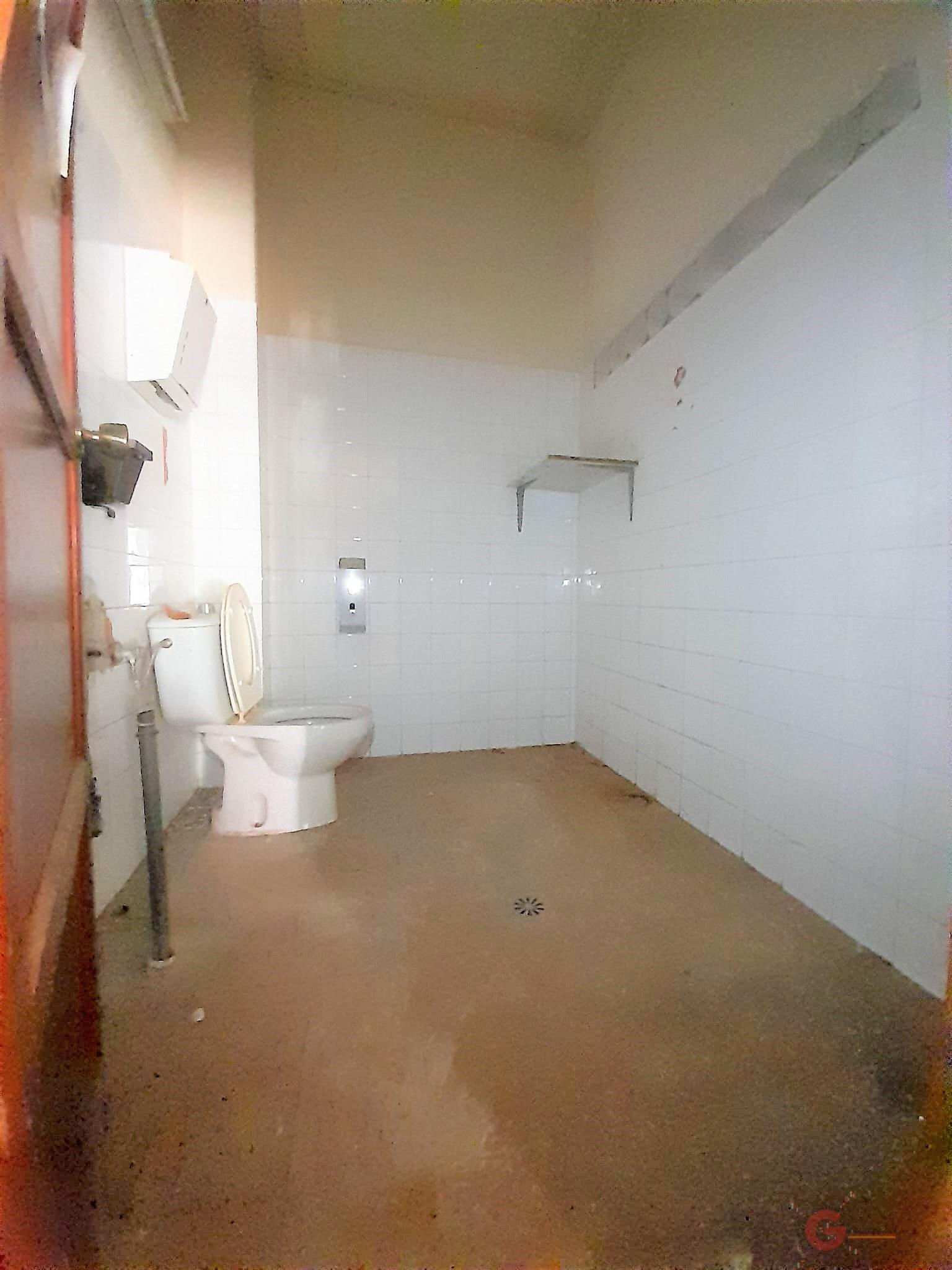 For sale of commercial in Motril