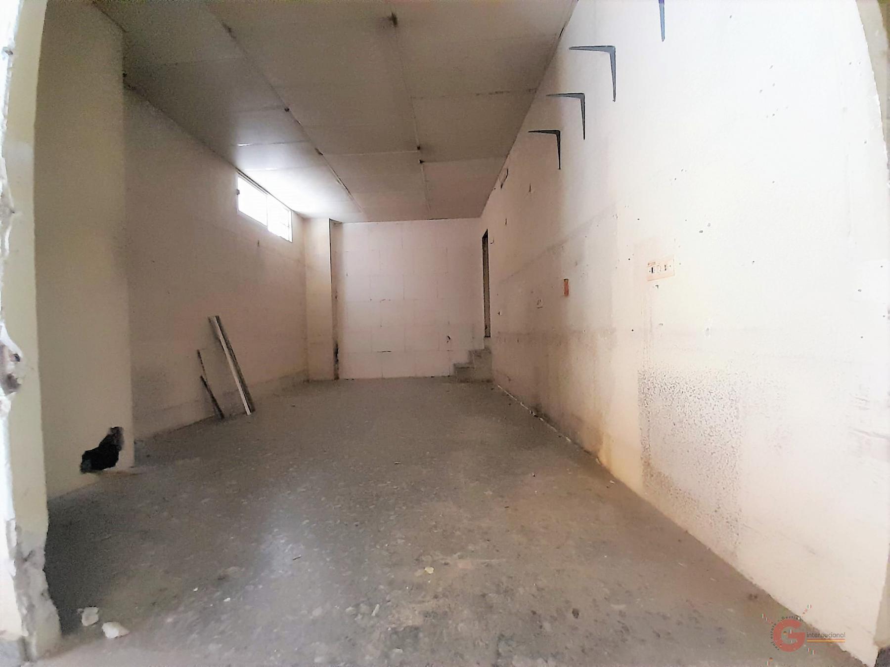 For sale of commercial in Motril