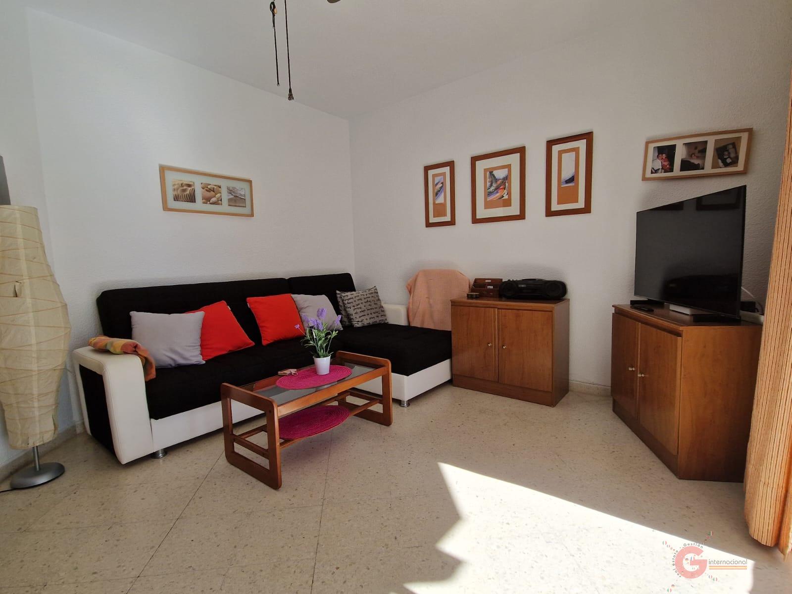 For sale of flat in Salobreña