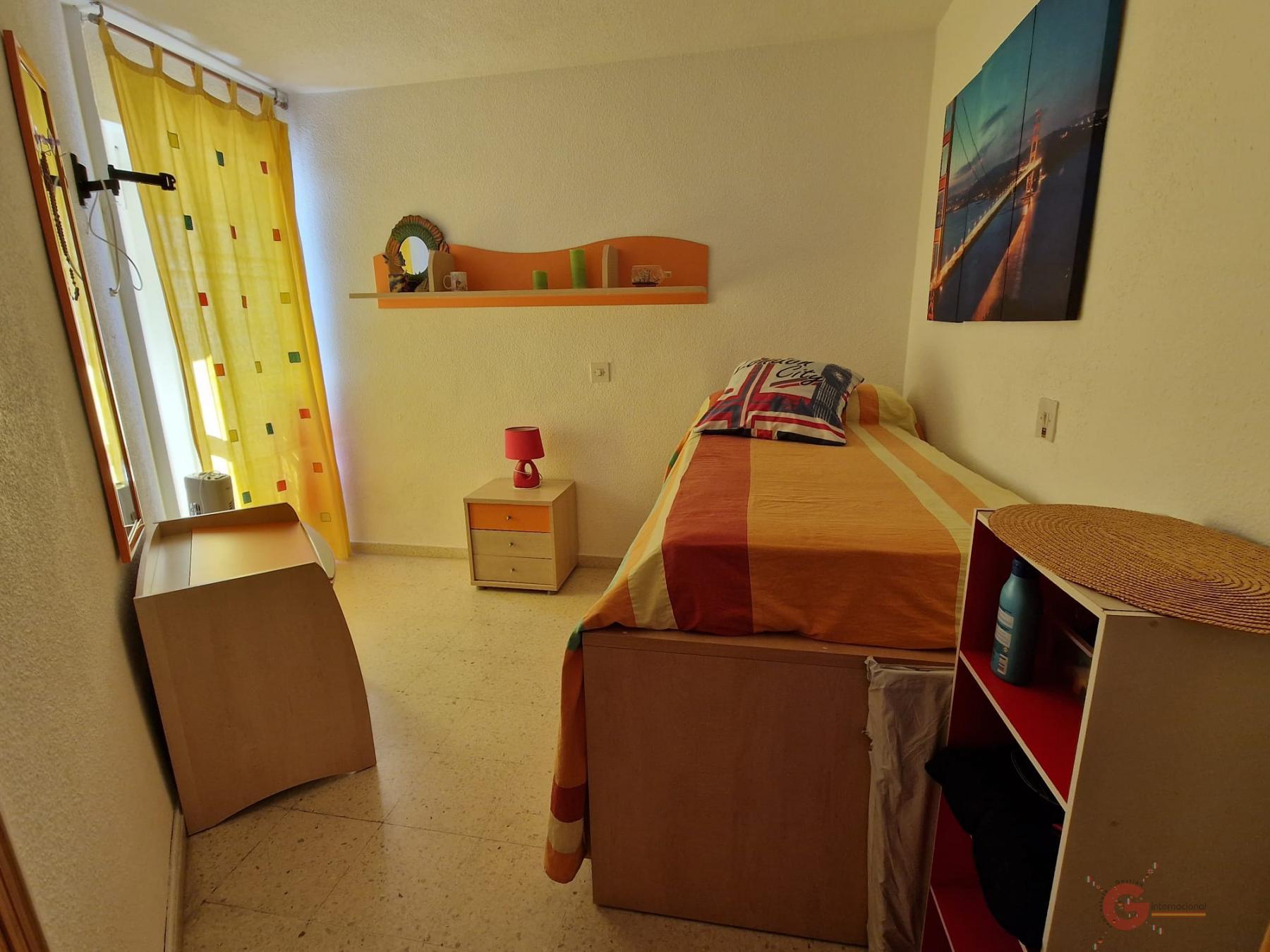 For sale of flat in Salobreña