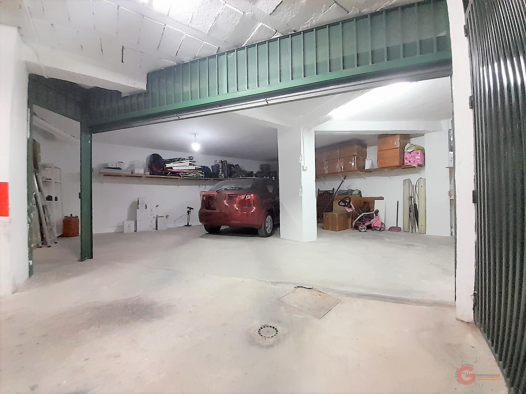 For sale of garage in Motril