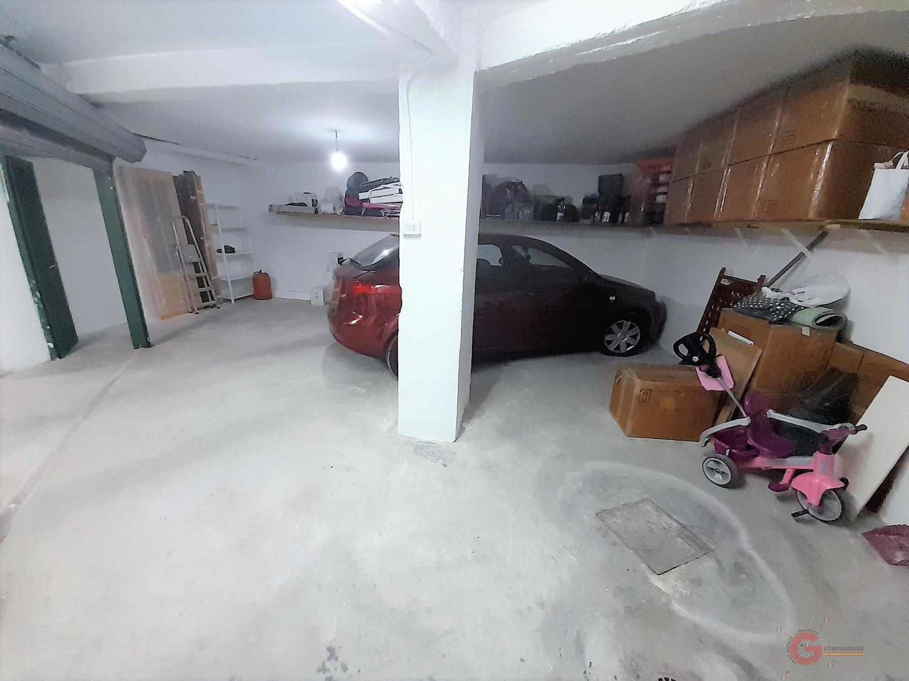 For sale of garage in Motril