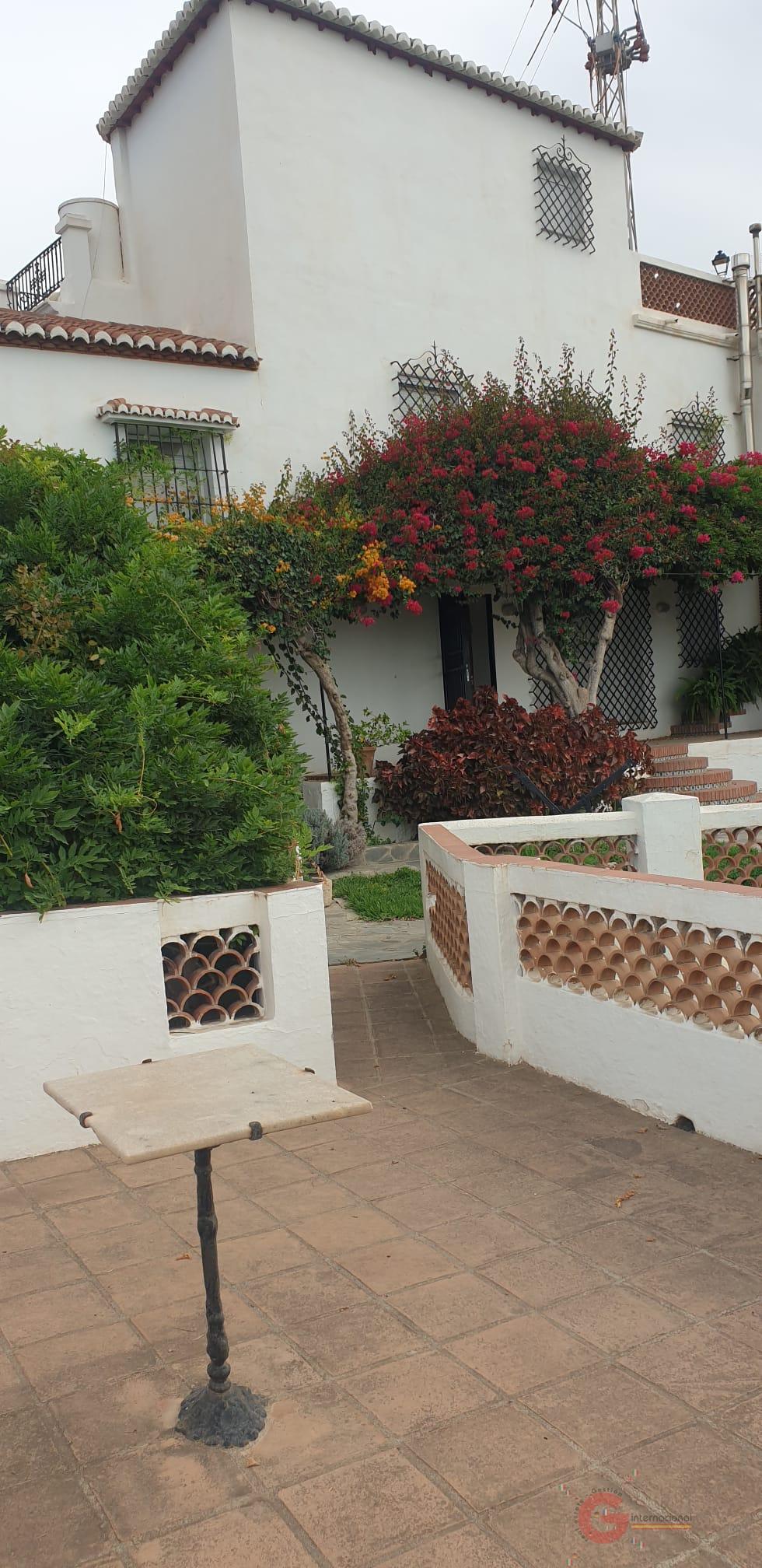 Venta de casa en Salobreña