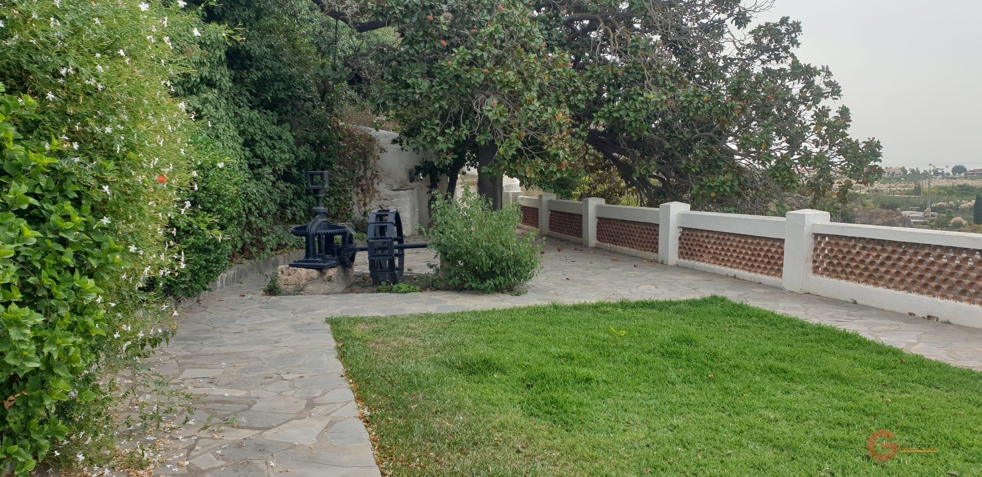 Venta de casa en Salobreña