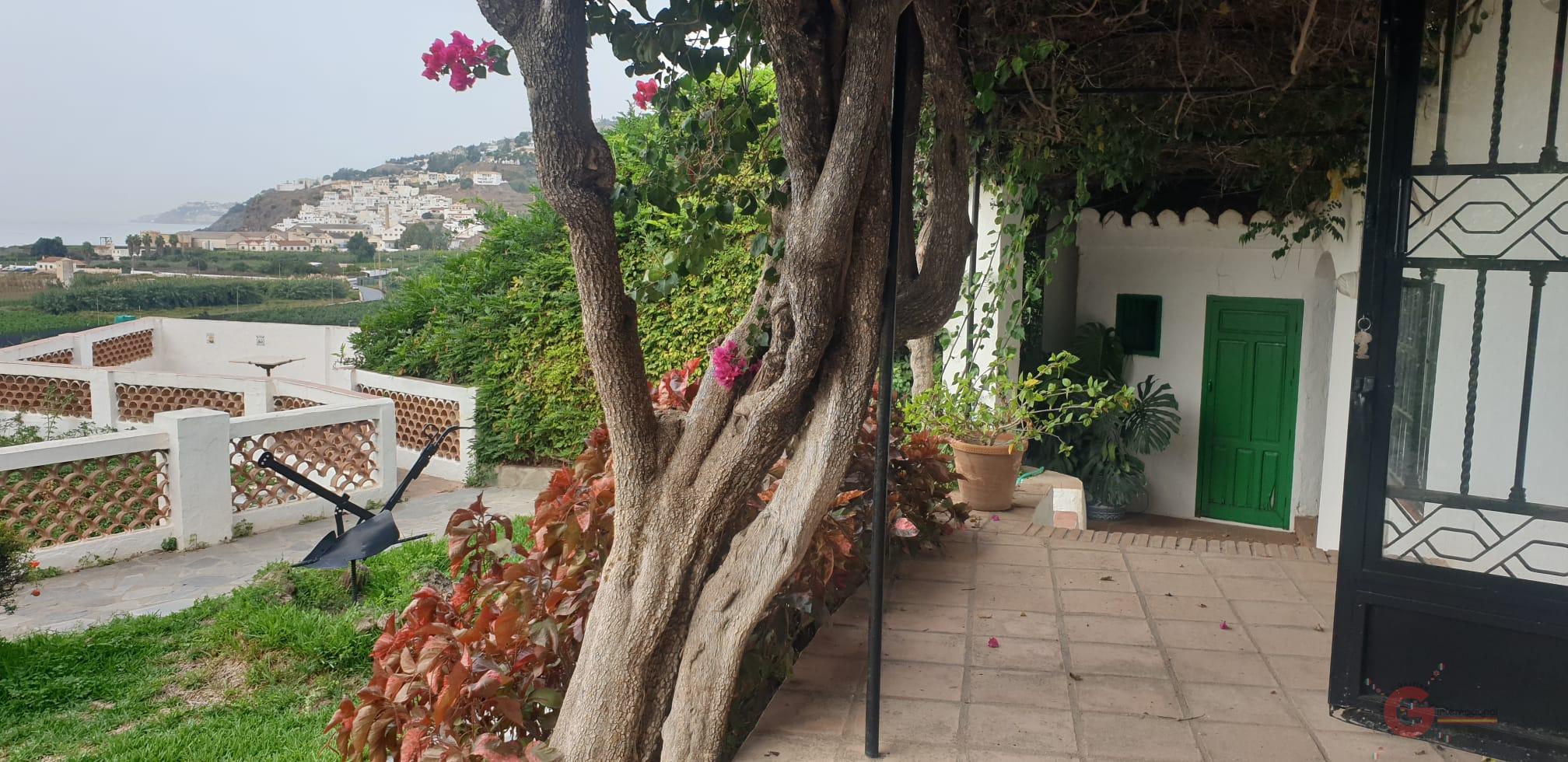 Venta de casa en Salobreña
