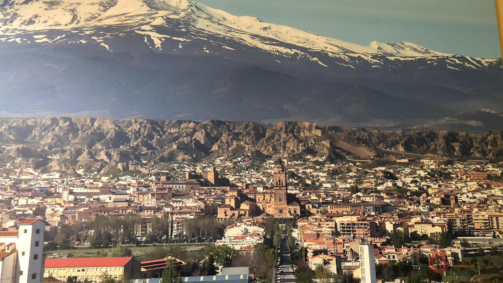 Venta de edificio en Guadix