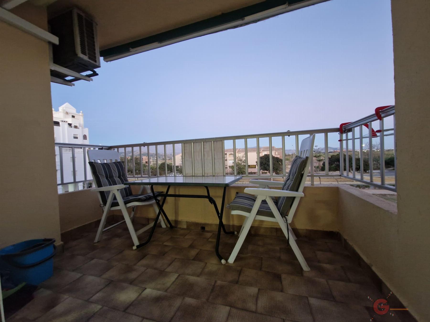 For sale of flat in Salobreña