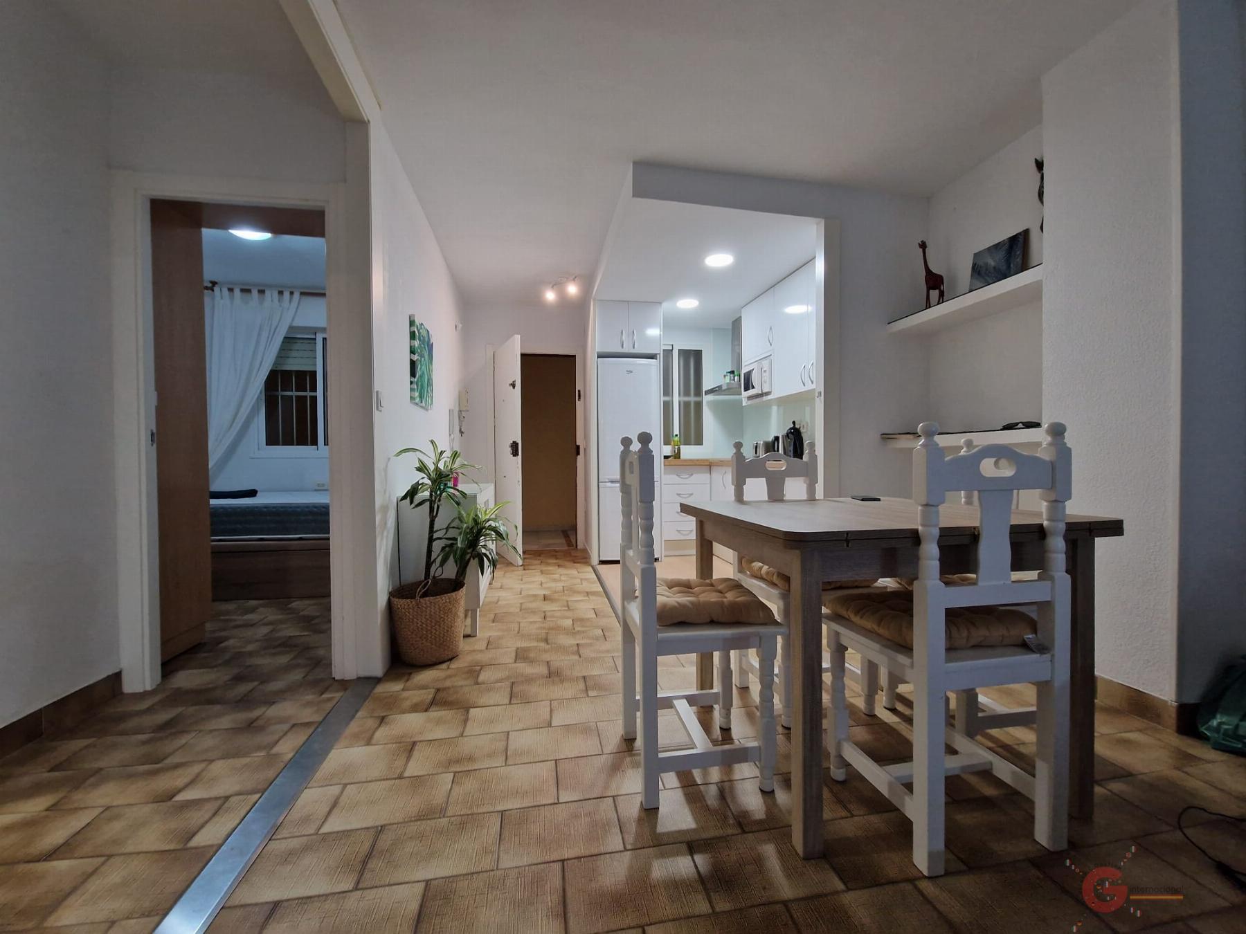 For sale of flat in Salobreña