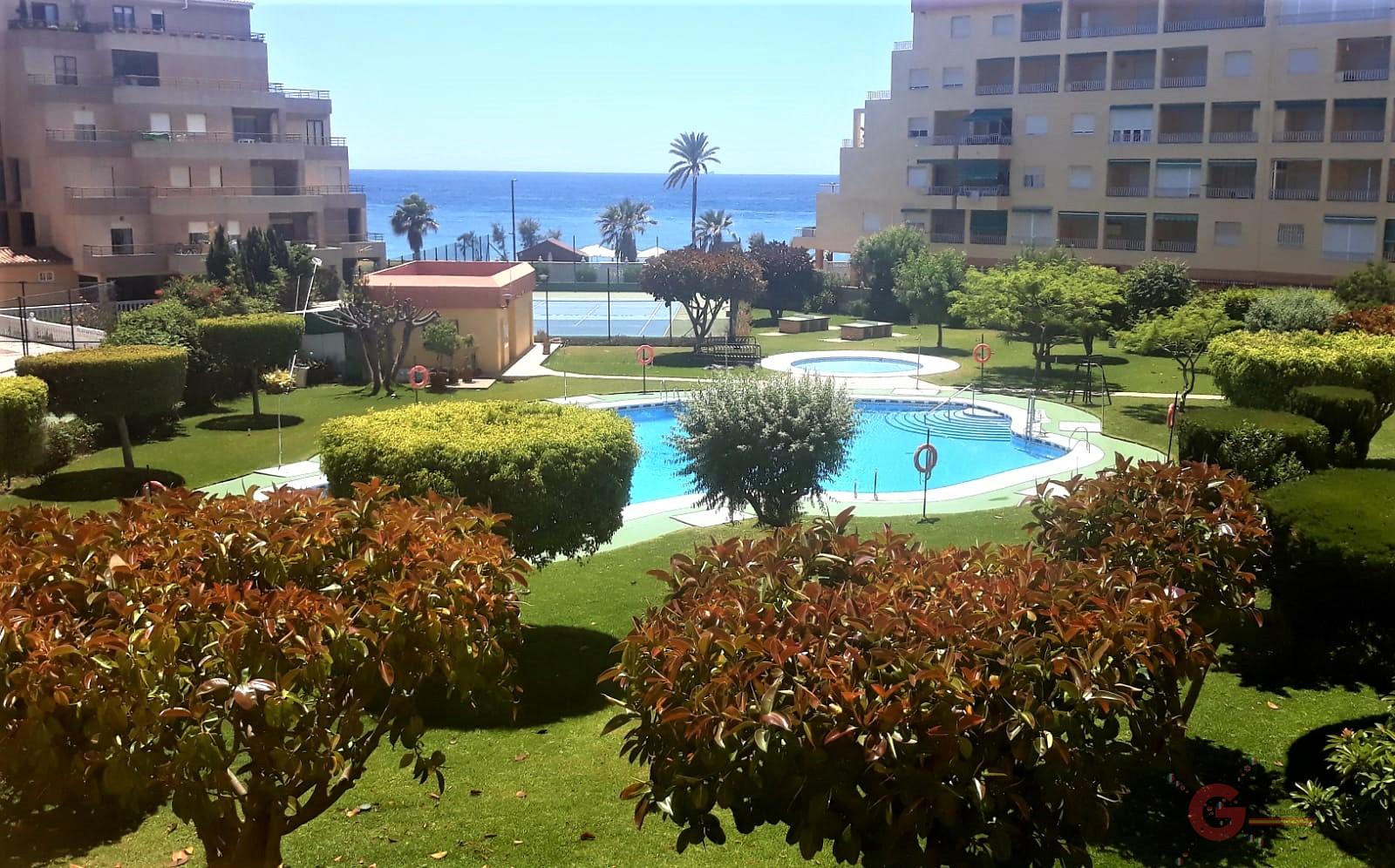 For sale of flat in Salobreña