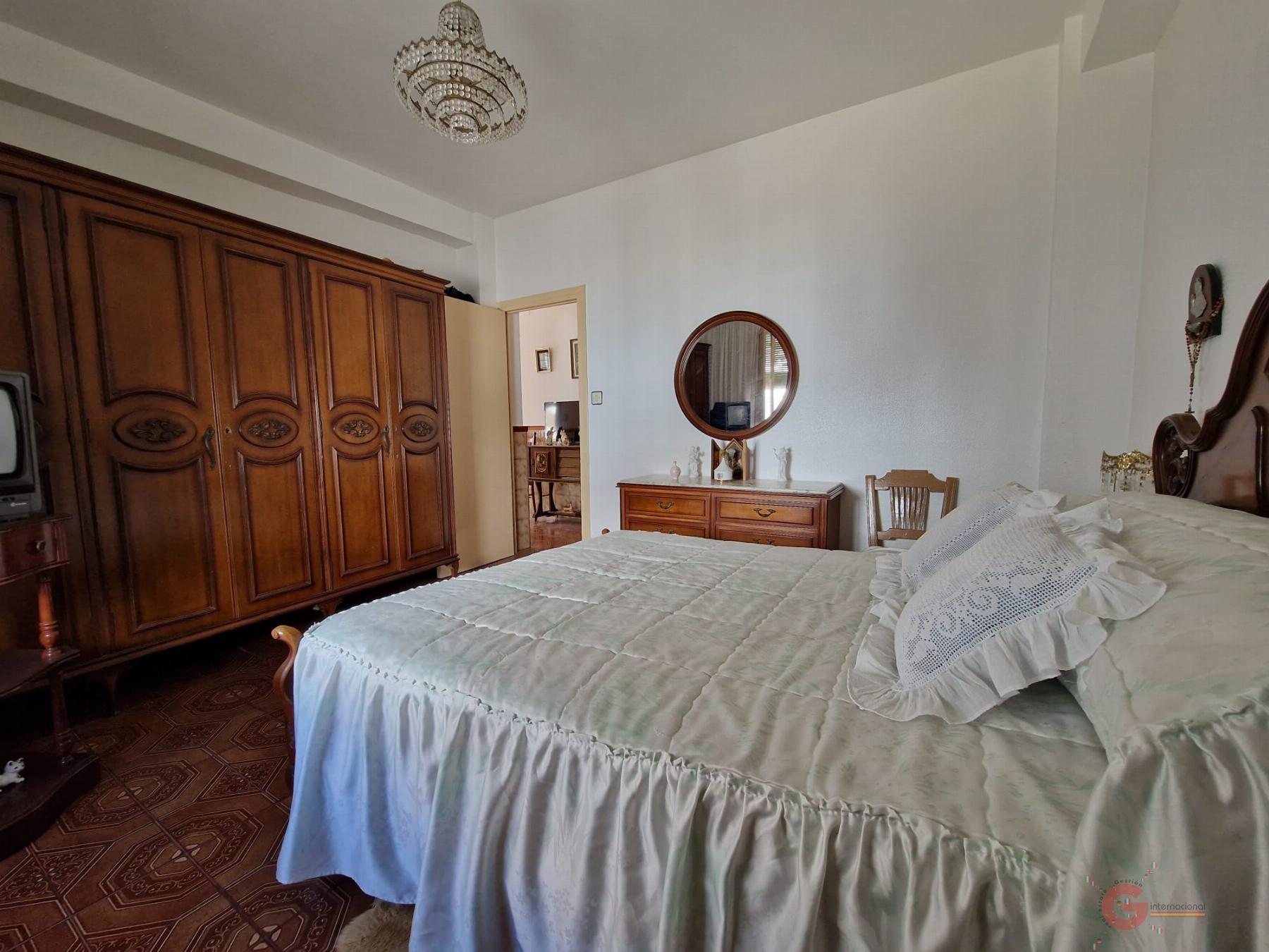 For sale of house in Salobreña