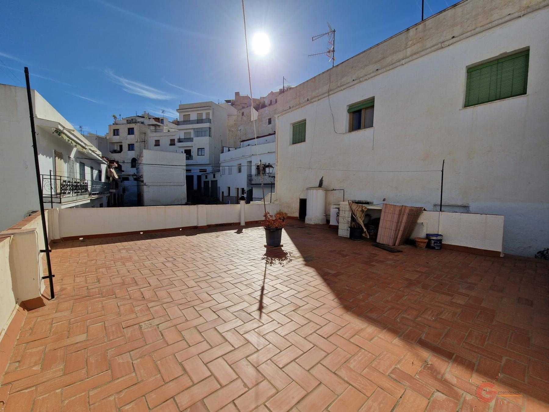 For sale of house in Salobreña