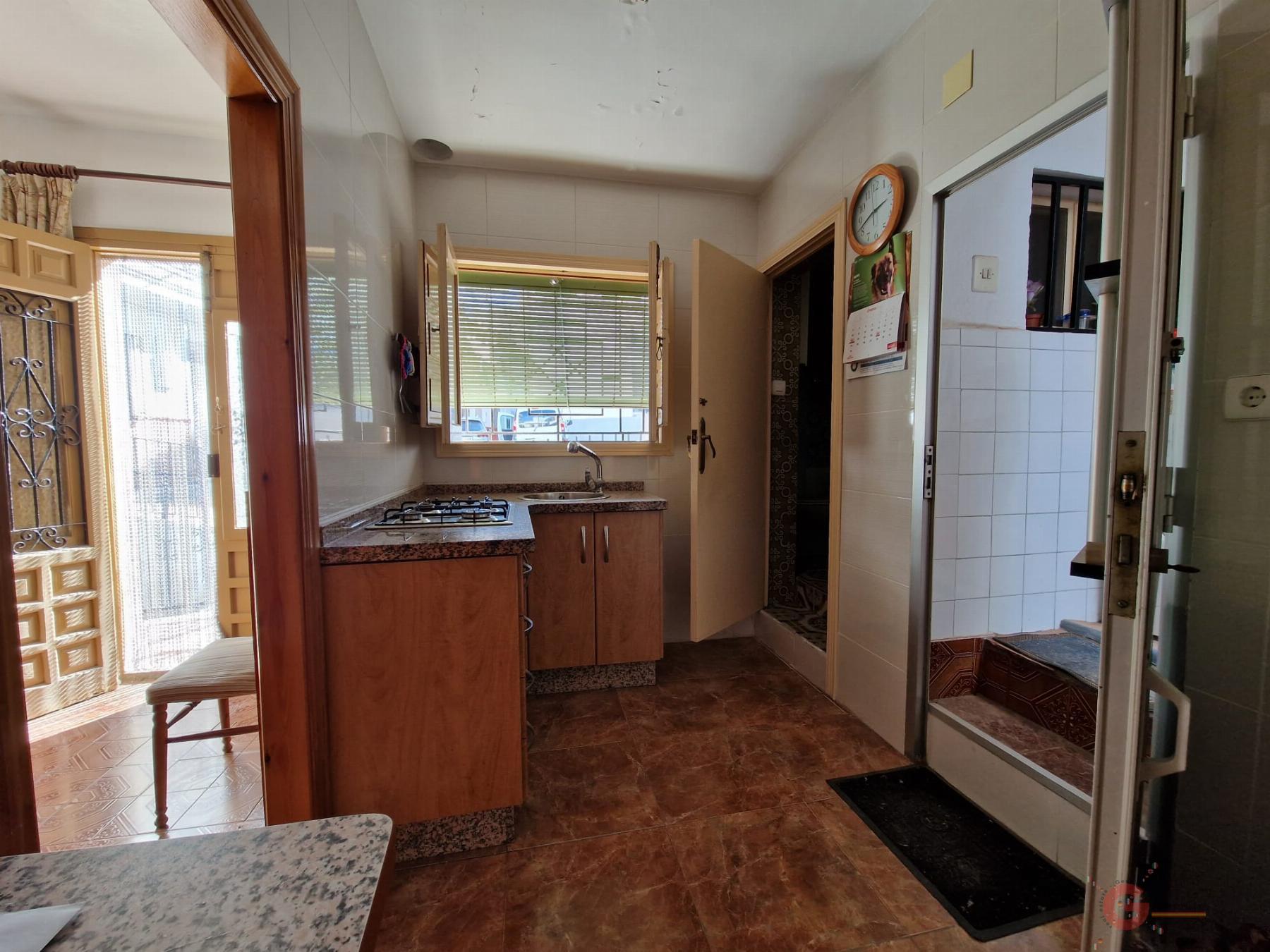 For sale of house in Salobreña