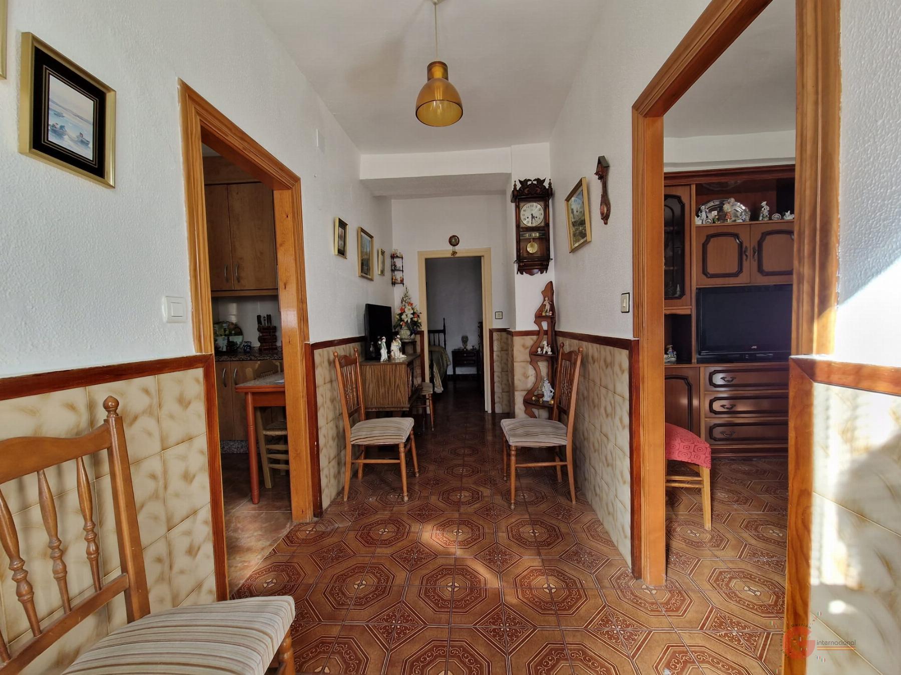 For sale of house in Salobreña