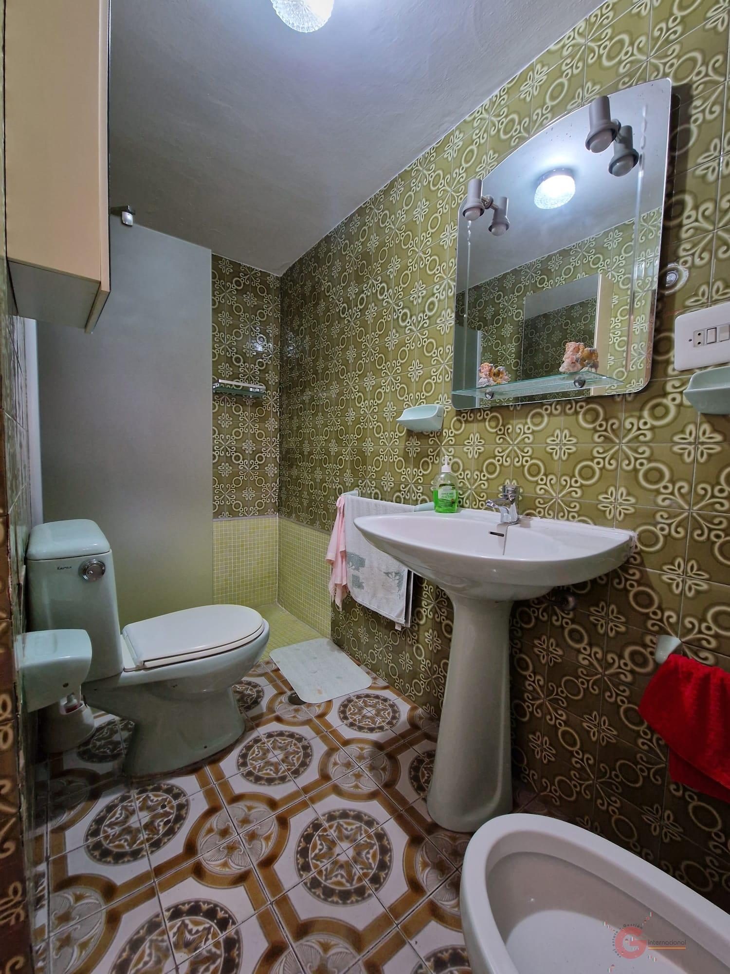 For sale of house in Salobreña