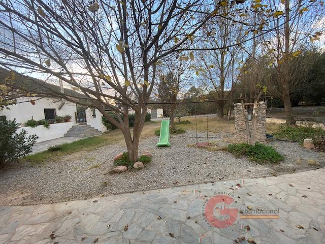 For sale of rural property in Órgiva