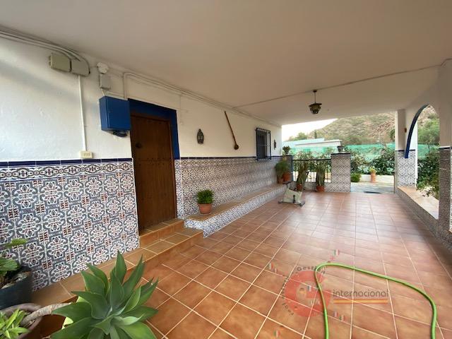 For sale of rural property in Órgiva