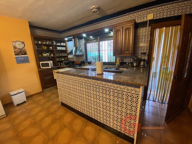 For sale of rural property in Órgiva