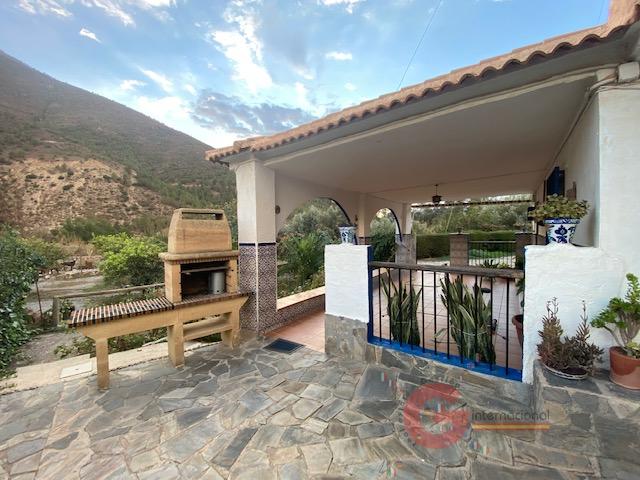 For sale of rural property in Órgiva