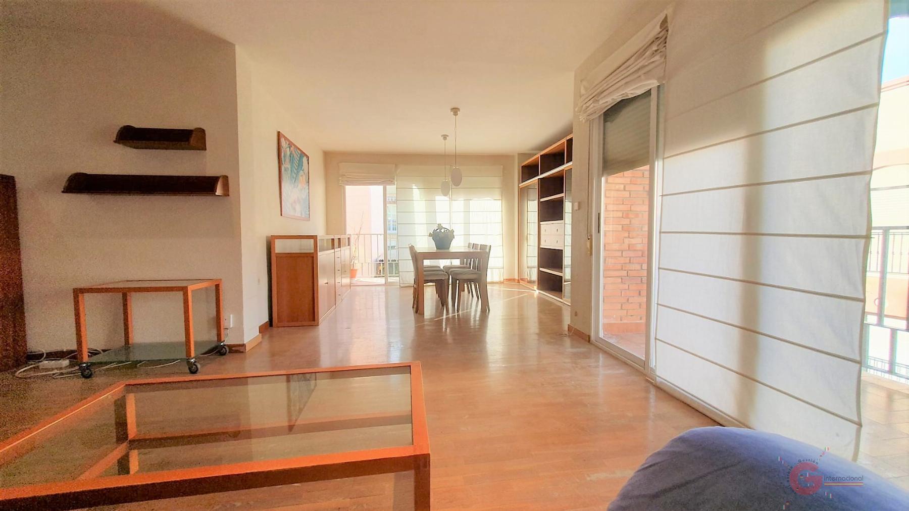 For sale of flat in Motril