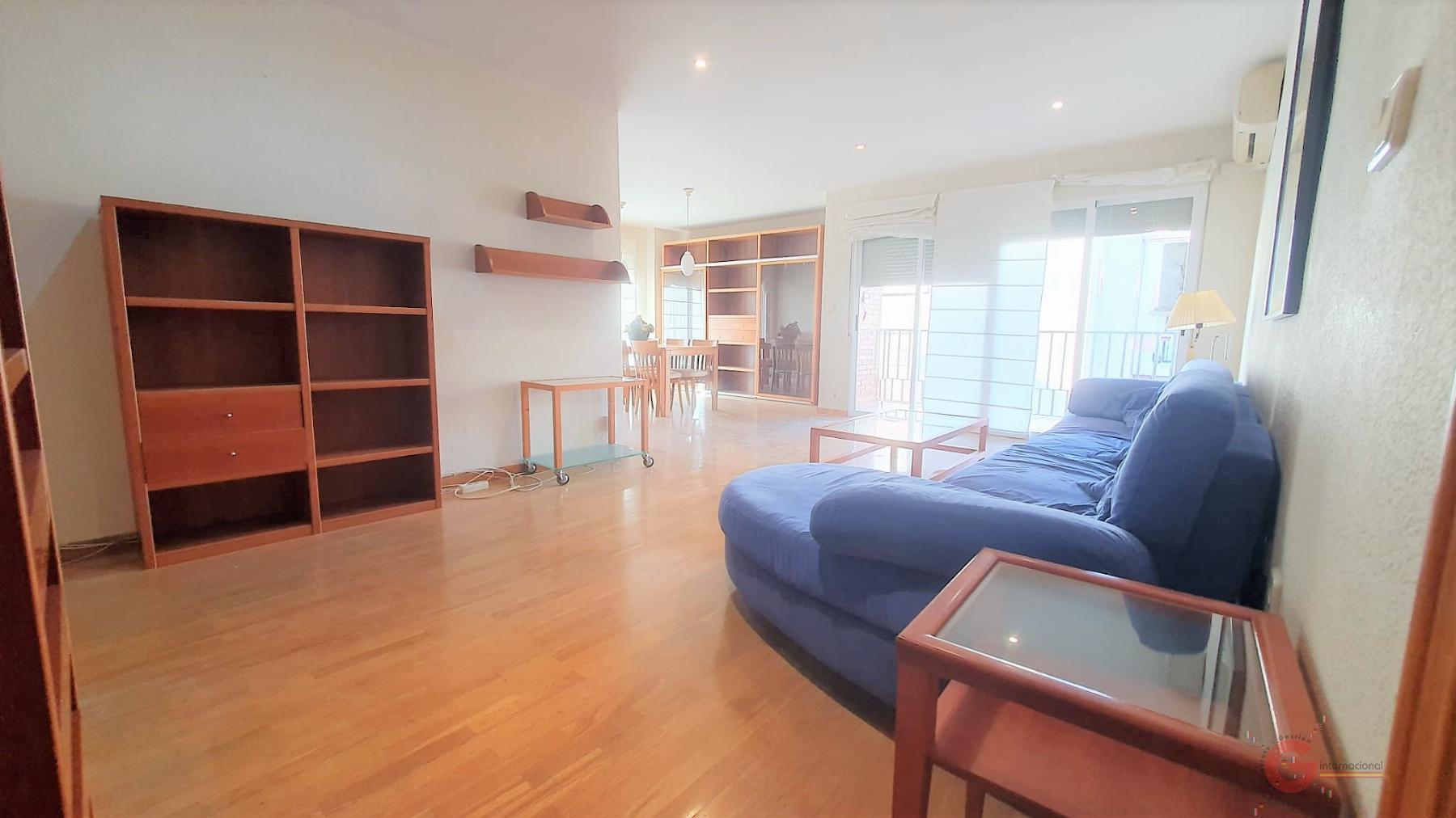 For sale of flat in Motril