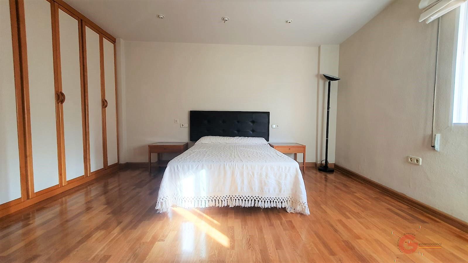 For sale of flat in Motril