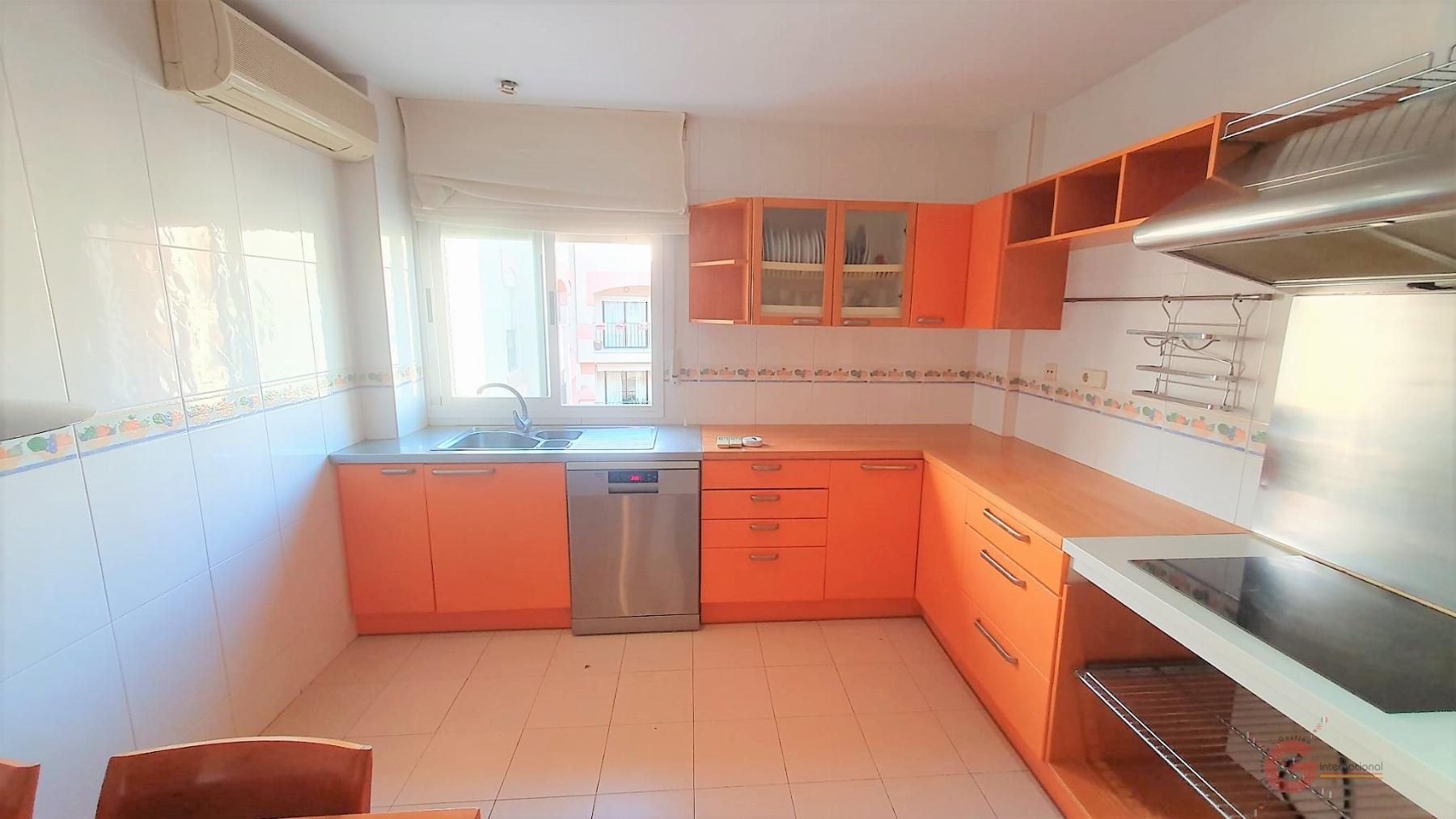 For sale of flat in Motril