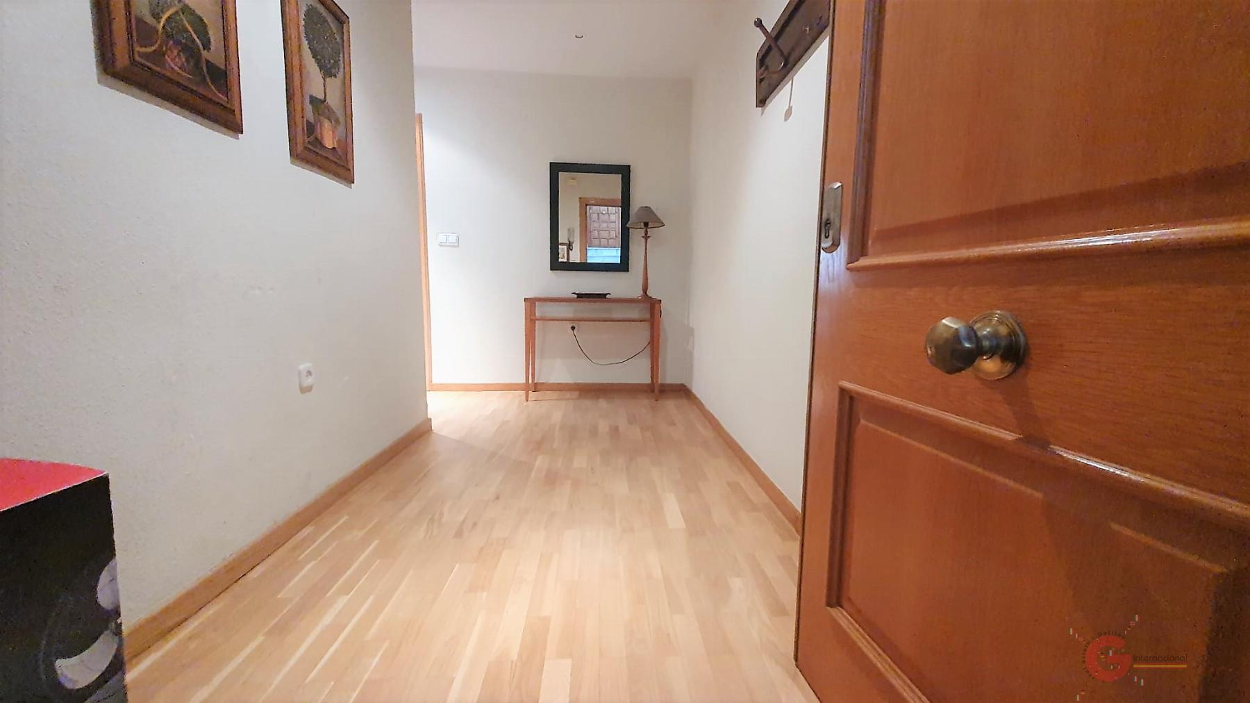 For sale of flat in Motril