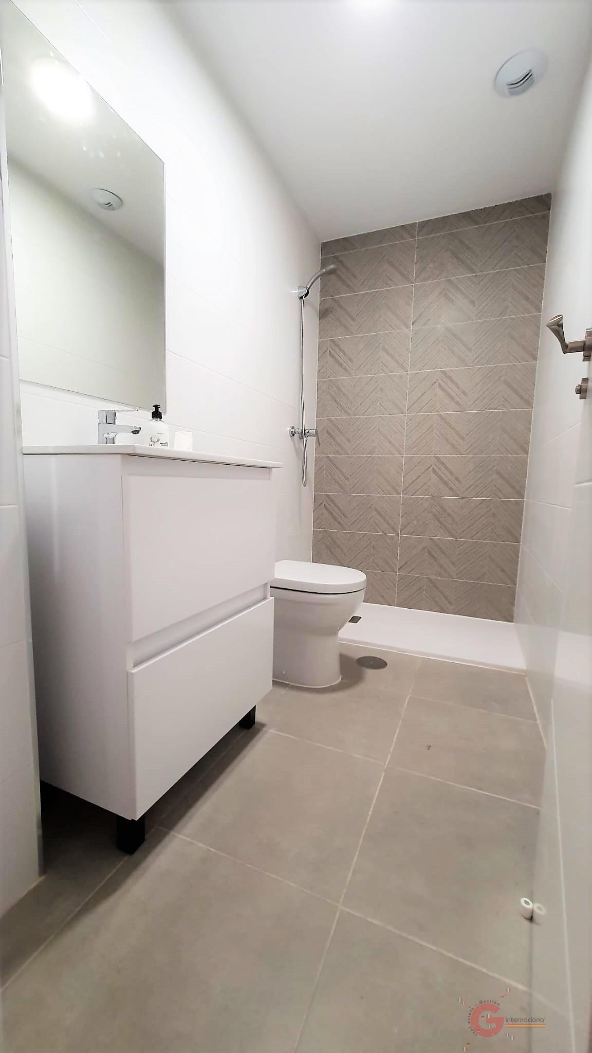 For sale of flat in Motril