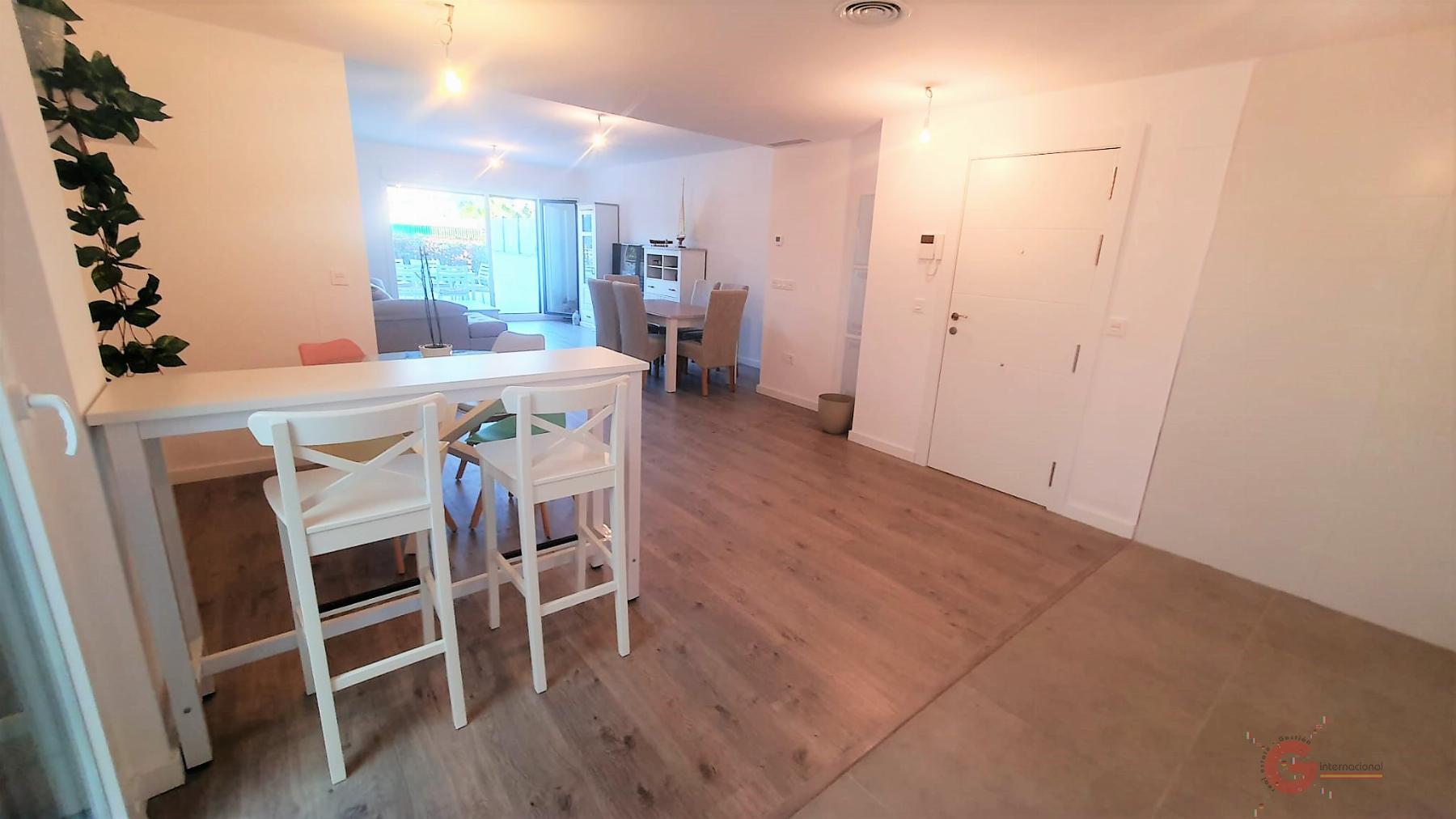 For sale of flat in Motril