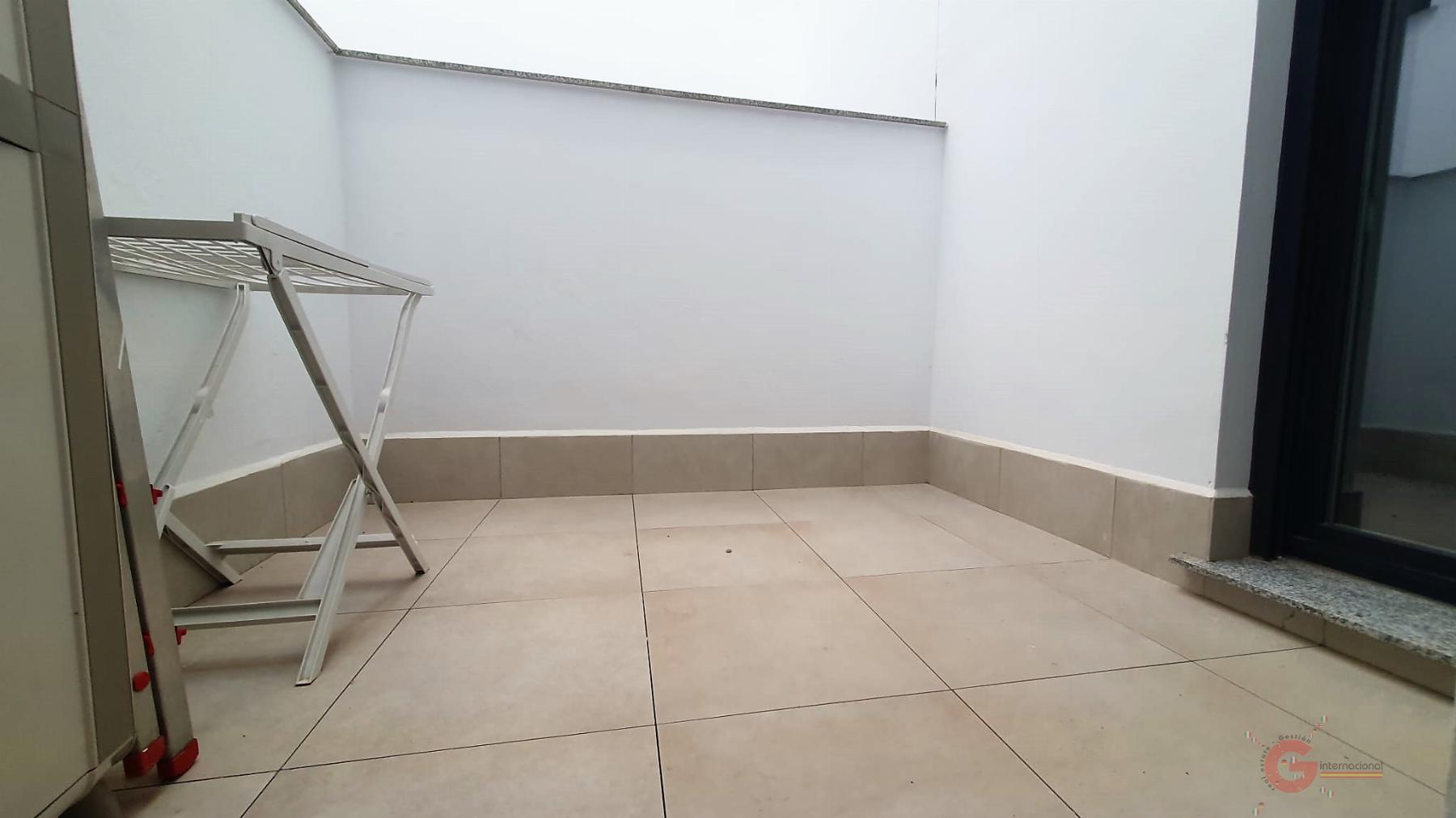 For sale of flat in Motril