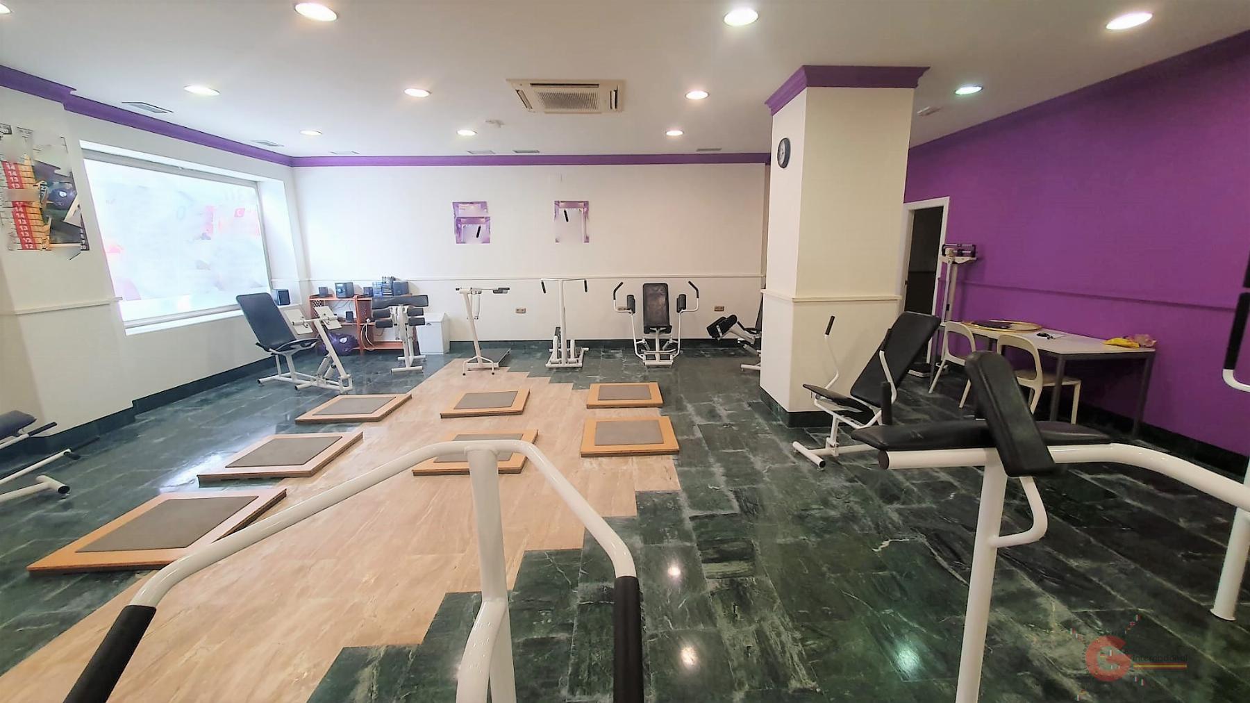For sale of commercial in Motril