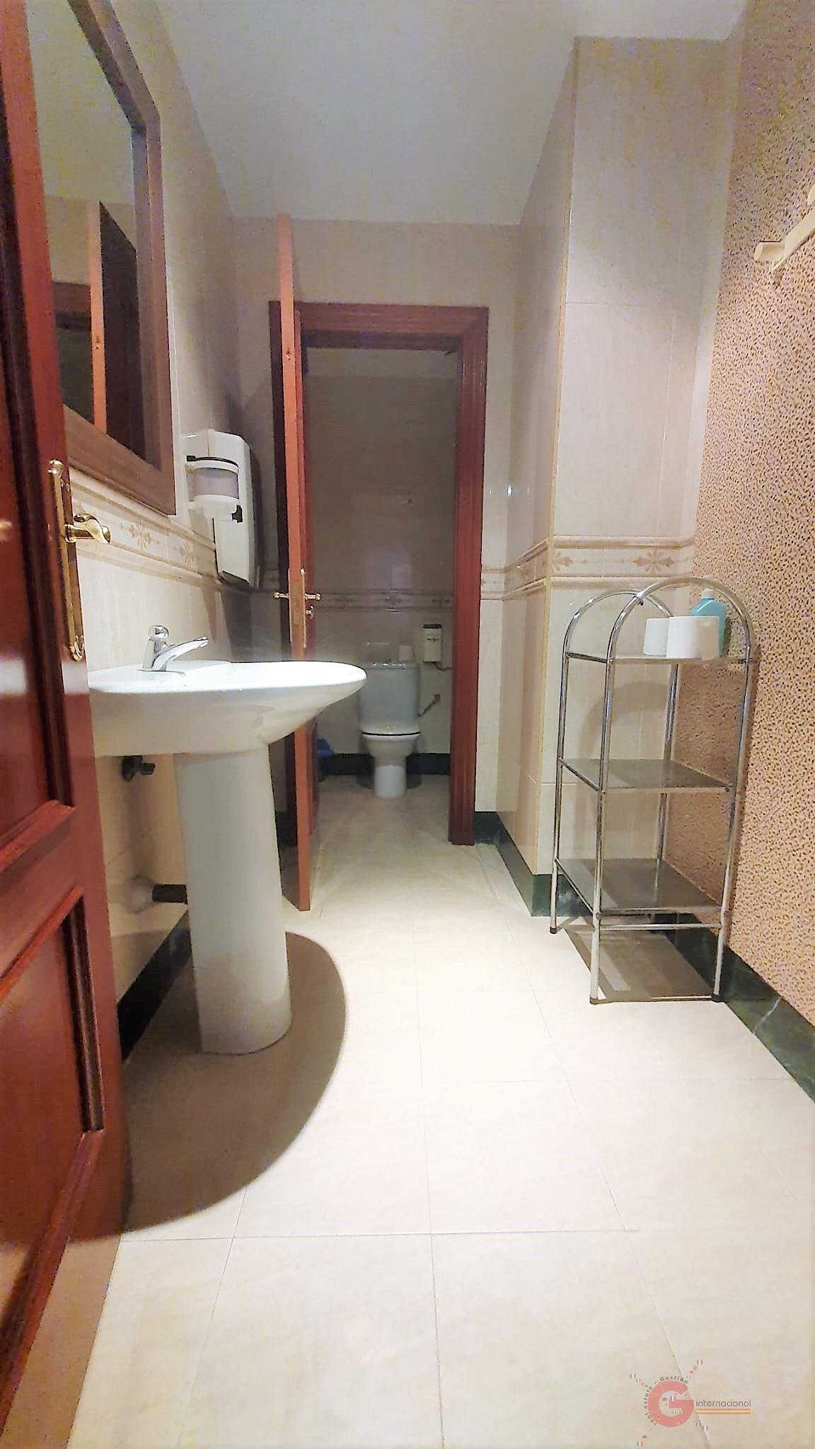 For sale of commercial in Motril