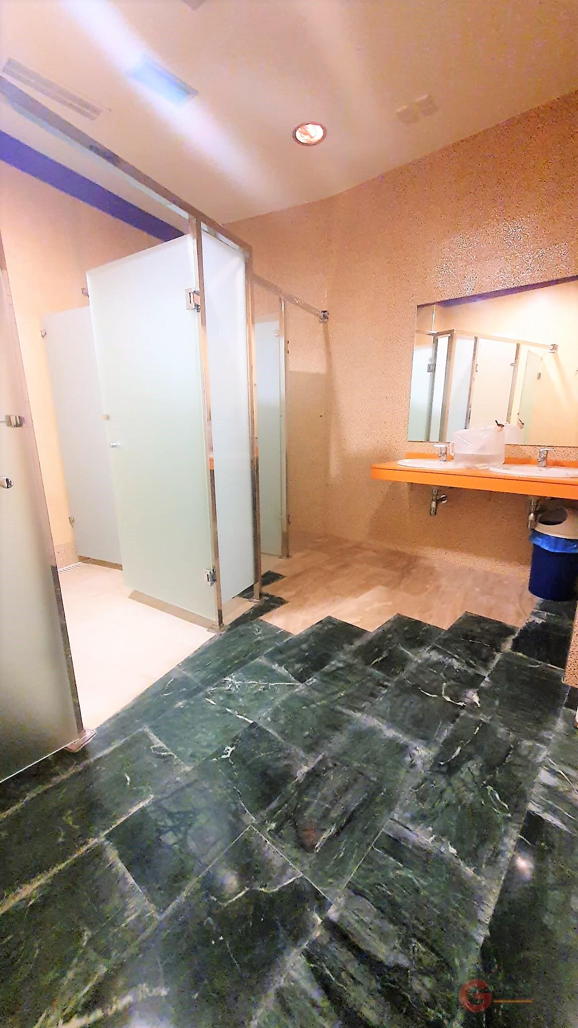 For sale of commercial in Motril