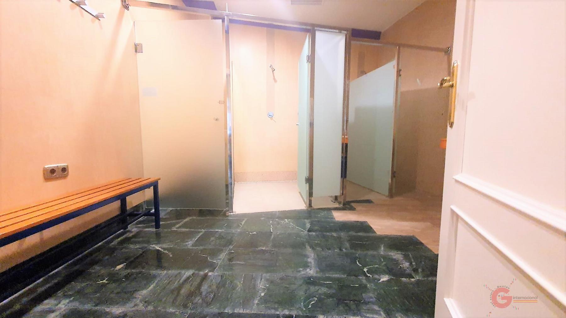 For sale of commercial in Motril